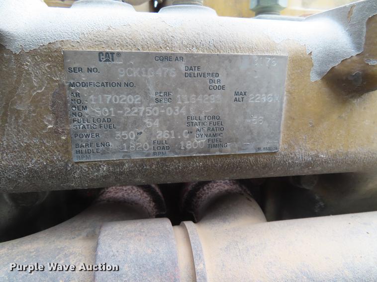 image for item DE3461 1995 Freightliner FLD semi truck