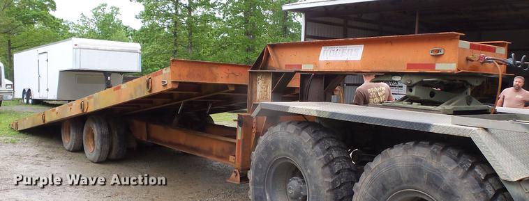 image for item DE7791 1986 Rogers tilt deck equipment trailer