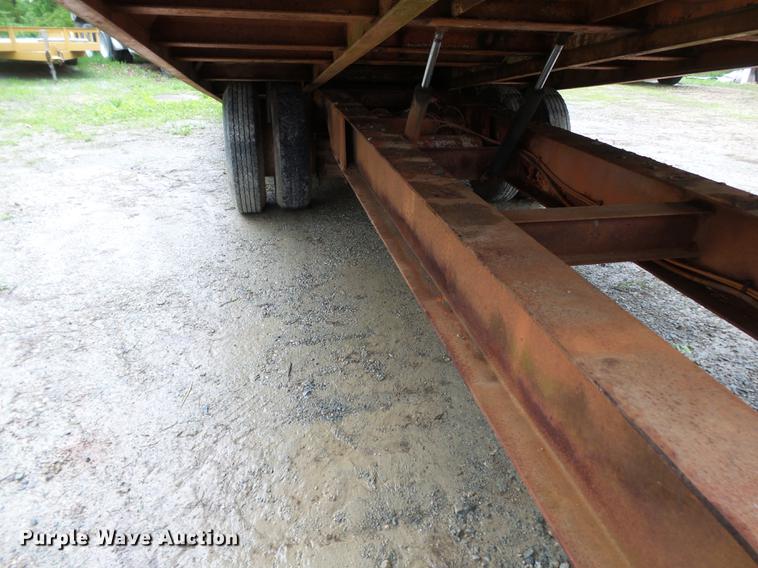 image for item DE7791 1986 Rogers tilt deck equipment trailer