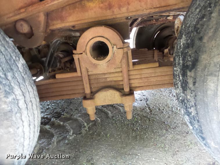 image for item DE7791 1986 Rogers tilt deck equipment trailer