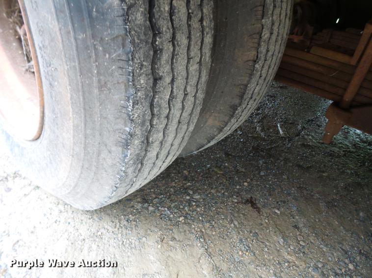 image for item DE7791 1986 Rogers tilt deck equipment trailer