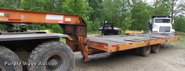 image for item DE7791 1986 Rogers tilt deck equipment trailer