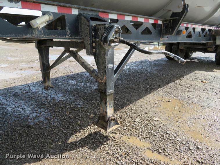 image for item DE8028 2011 Construction Trailer Specialist, Inc. SD-40-34 side dump trailer