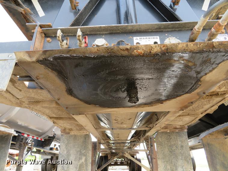 image for item DE8030 2007 Side Dump Industries DS39BCH1R2R11 side dump trailer