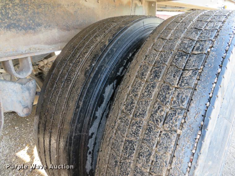 image for item DE8030 2007 Side Dump Industries DS39BCH1R2R11 side dump trailer