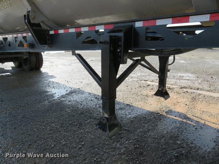 image for item DE8031 2011 Construction Trailer Specialist, Inc. SD-40-34 side dump trailer