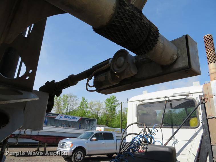 image for item DE8031 2011 Construction Trailer Specialist, Inc. SD-40-34 side dump trailer