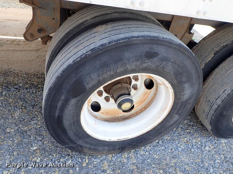 image for item DF1148 2001 Trailmobile dry van trailer