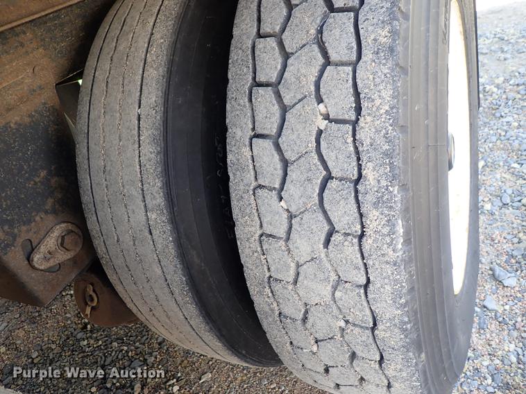 image for item DF1149 2006 Trailmobile dry van trailer