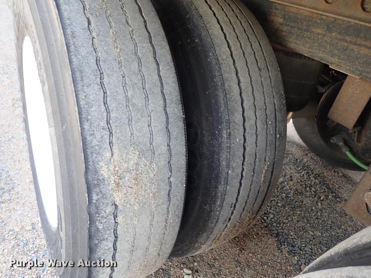 image for item DF1149 2006 Trailmobile dry van trailer