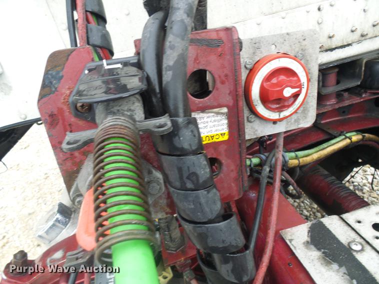 image for item DF7269 2000 Freightliner FLD semi truck