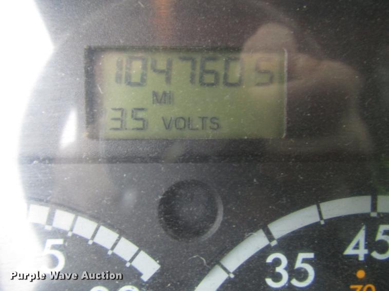 image for item DF7999 2007 Freightliner Columbia semi truck