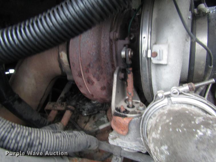 image for item DF7999 2007 Freightliner Columbia semi truck