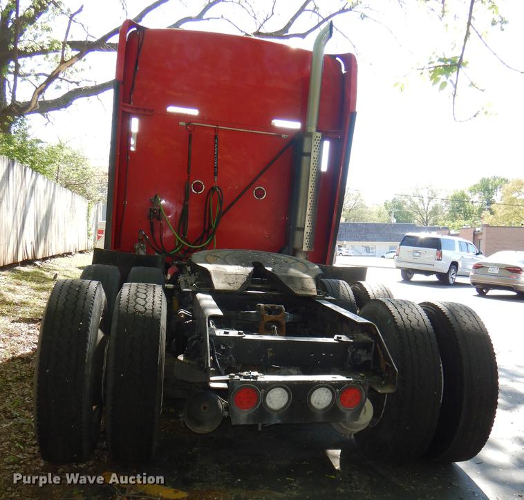 image for item DG1015 2006 Kenworth T600 Paccar semi truck