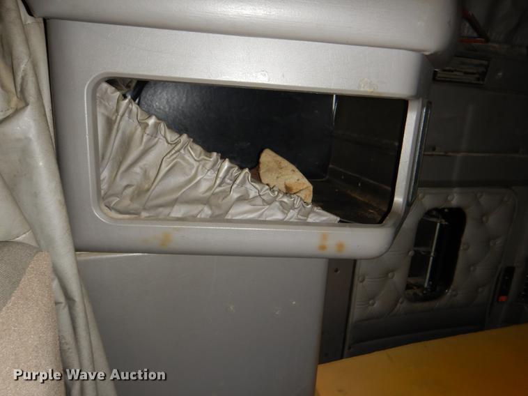 image for item DG1015 2006 Kenworth T600 Paccar semi truck