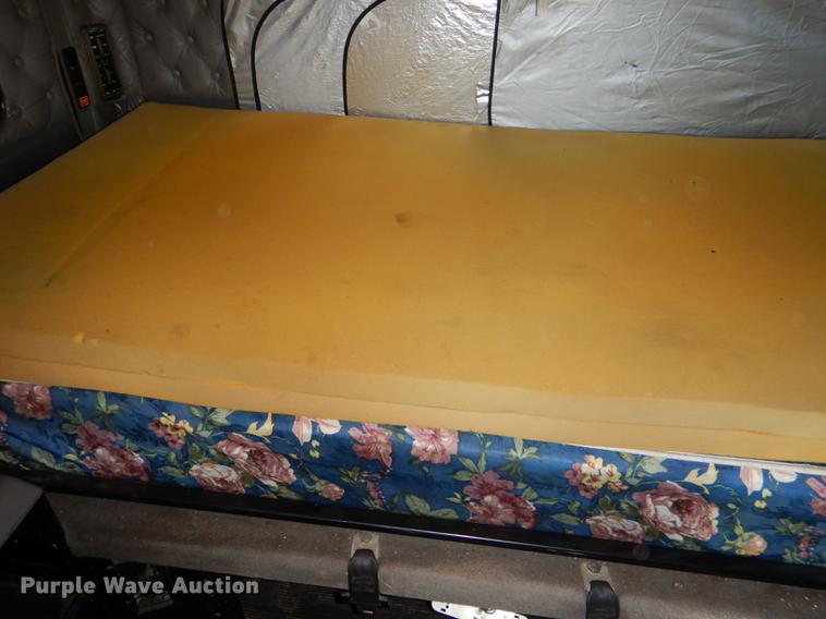 image for item DG1015 2006 Kenworth T600 Paccar semi truck