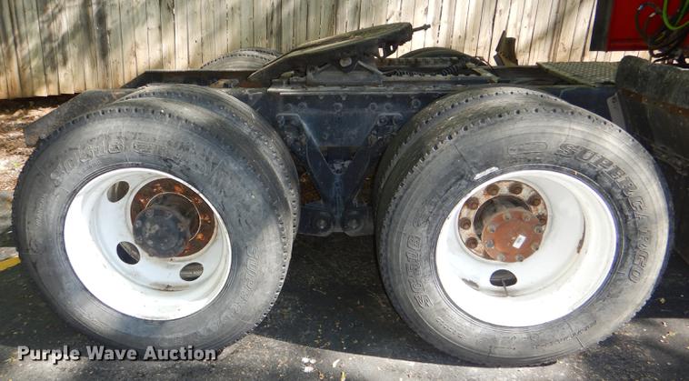 image for item DG1015 2006 Kenworth T600 Paccar semi truck