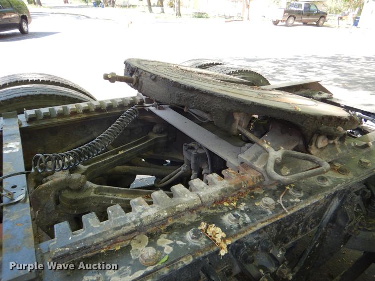 image for item DG1015 2006 Kenworth T600 Paccar semi truck