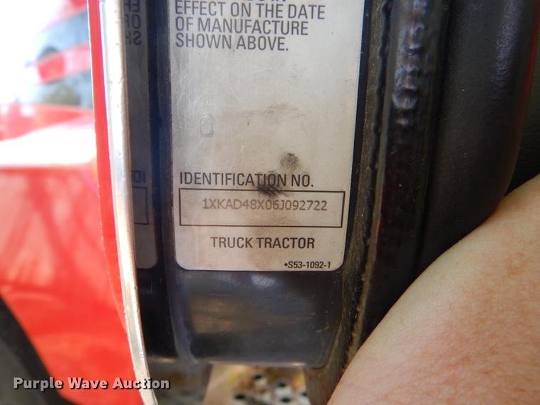 image for item DG1015 2006 Kenworth T600 Paccar semi truck