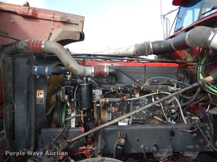 image for item DG1048 1999 Freightliner FLD semi truck