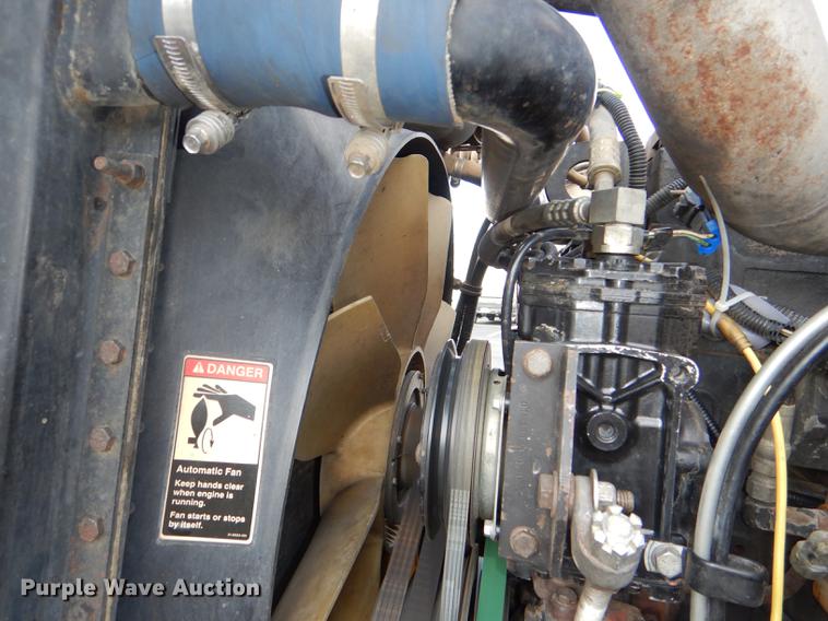 image for item DG1048 1999 Freightliner FLD semi truck