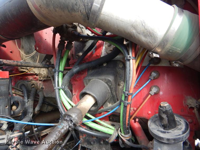 image for item DG1048 1999 Freightliner FLD semi truck