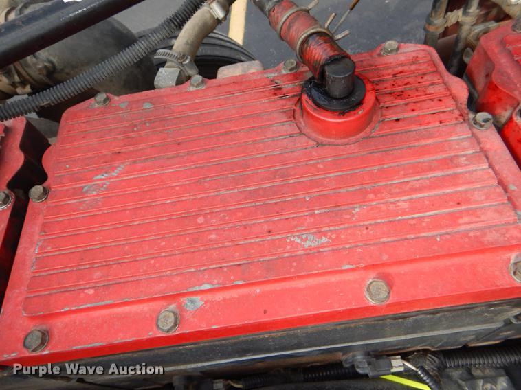 image for item DG1048 1999 Freightliner FLD semi truck