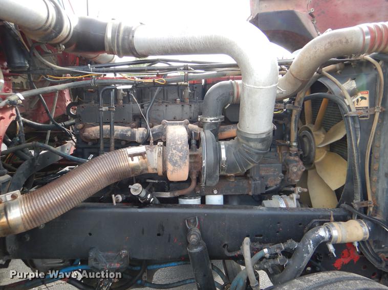 image for item DG1048 1999 Freightliner FLD semi truck