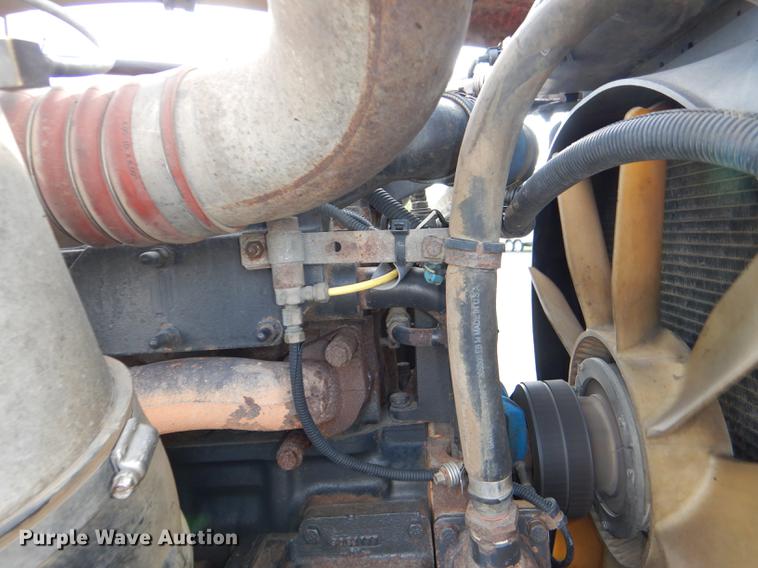 image for item DG1048 1999 Freightliner FLD semi truck