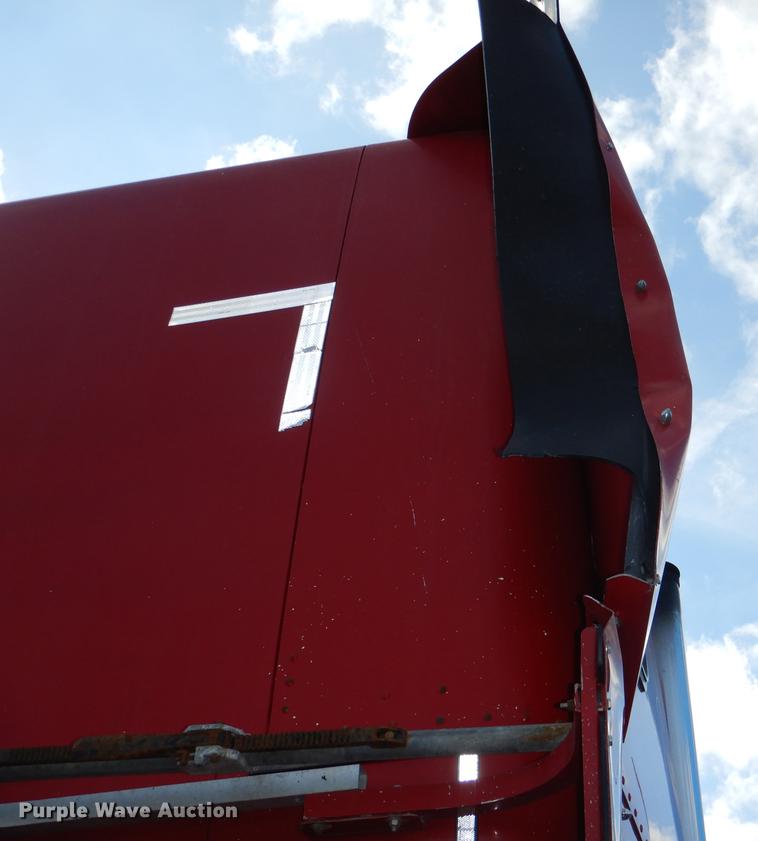 image for item DG1048 1999 Freightliner FLD semi truck