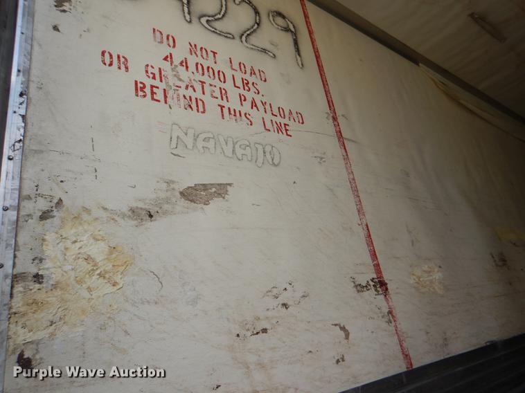 image for item DG1049 2006 Utility 3000R refrigerated van trailer