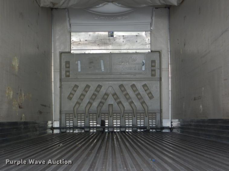 image for item DG1049 2006 Utility 3000R refrigerated van trailer