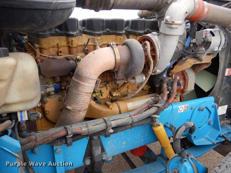 image for item DG5768 2004 Peterbilt 379 semi truck