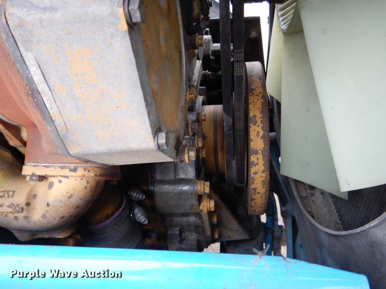 image for item DG5768 2004 Peterbilt 379 semi truck