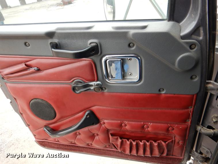 image for item DG5769 2004 Western Star 4900FA semi truck