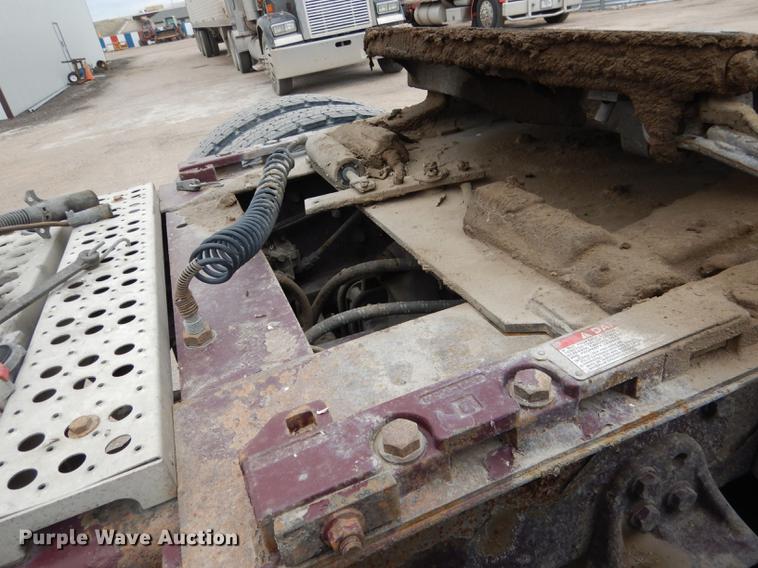 image for item DG5769 2004 Western Star 4900FA semi truck