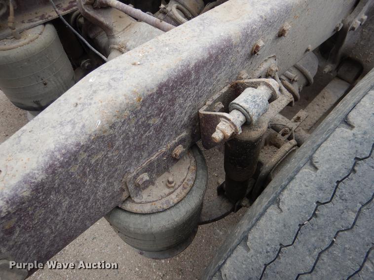 image for item DG5769 2004 Western Star 4900FA semi truck