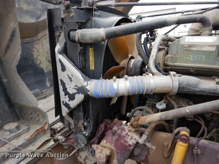 image for item DG5769 2004 Western Star 4900FA semi truck