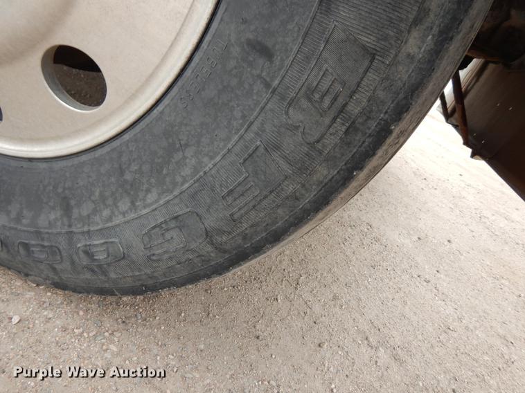 image for item DG5769 2004 Western Star 4900FA semi truck