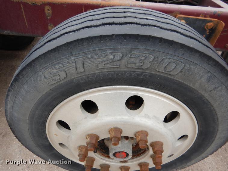 image for item DG5769 2004 Western Star 4900FA semi truck