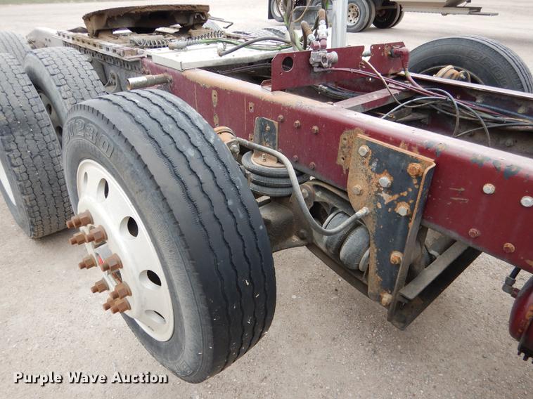 image for item DG5769 2004 Western Star 4900FA semi truck