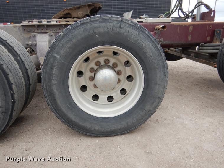 image for item DG5769 2004 Western Star 4900FA semi truck