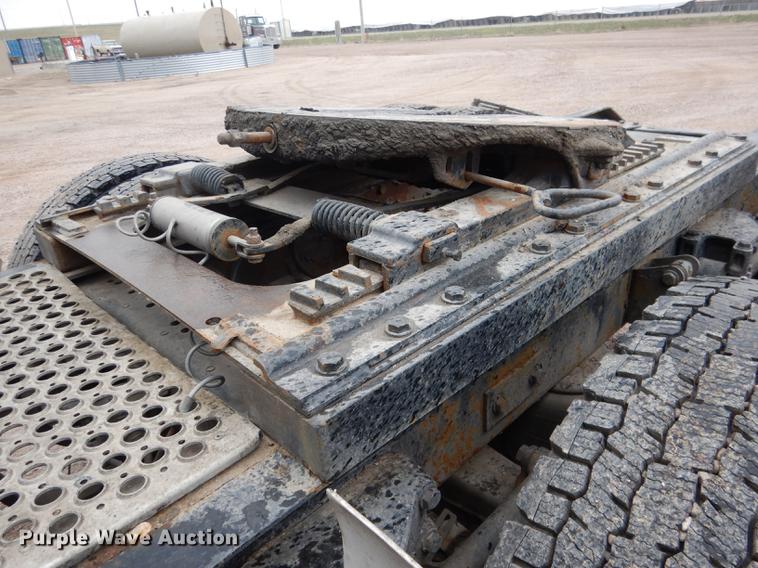 image for item DG5770 2007 Kenworth W900 semi truck