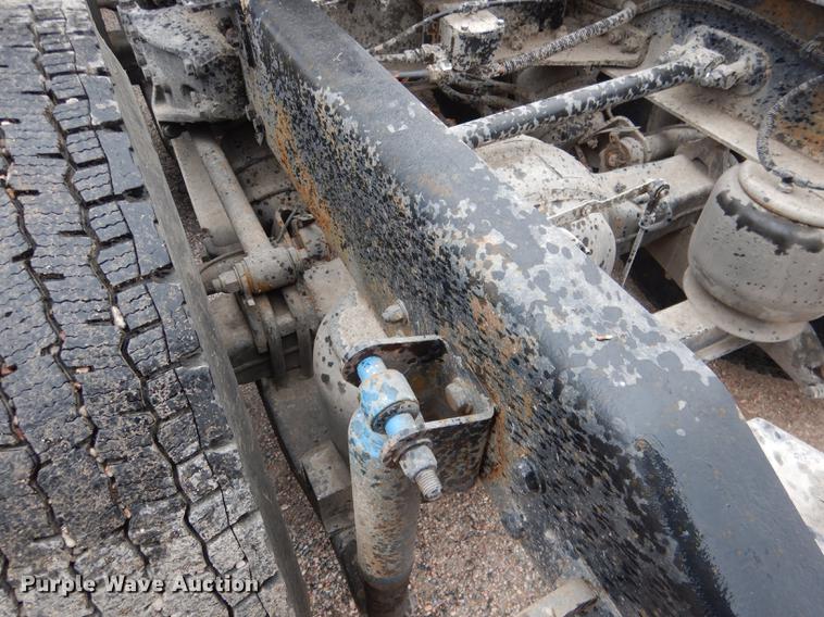 image for item DG5770 2007 Kenworth W900 semi truck