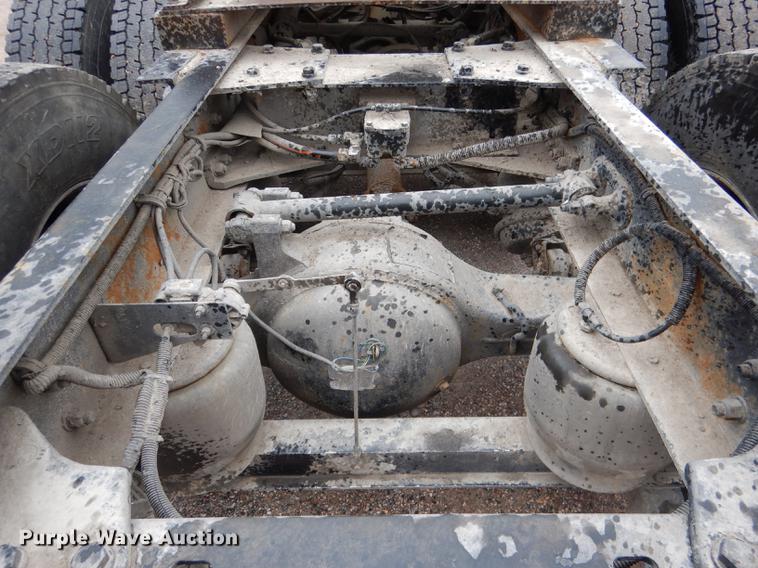 image for item DG5770 2007 Kenworth W900 semi truck