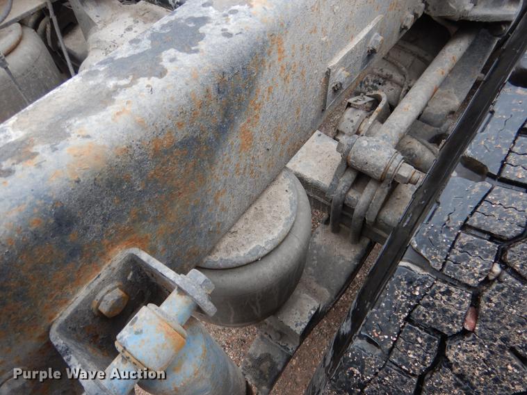 image for item DG5770 2007 Kenworth W900 semi truck