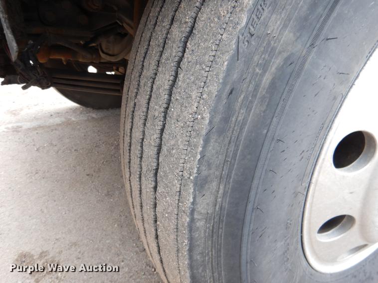 image for item DG5770 2007 Kenworth W900 semi truck