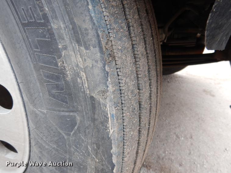 image for item DG5770 2007 Kenworth W900 semi truck