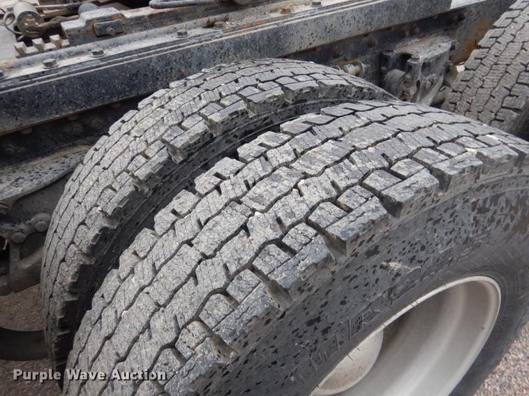 image for item DG5770 2007 Kenworth W900 semi truck