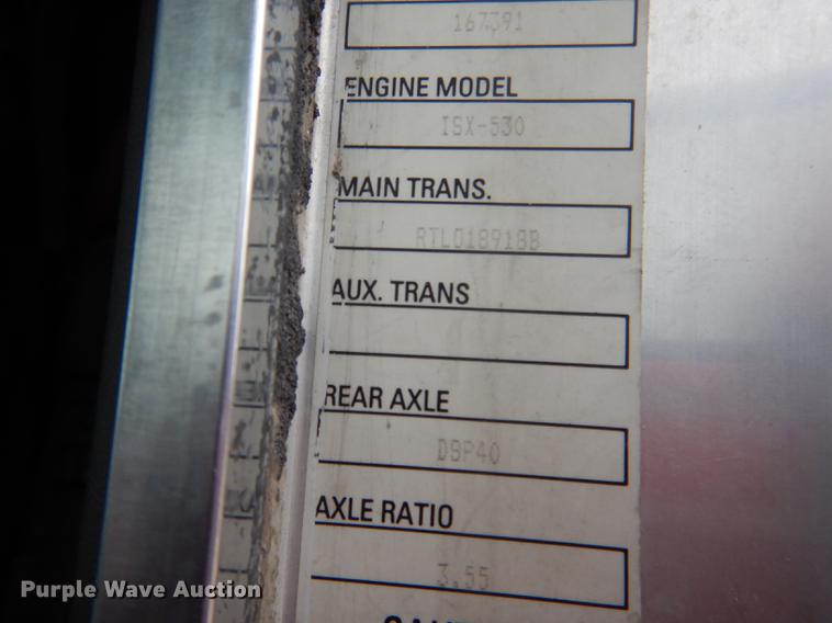 image for item DG5770 2007 Kenworth W900 semi truck